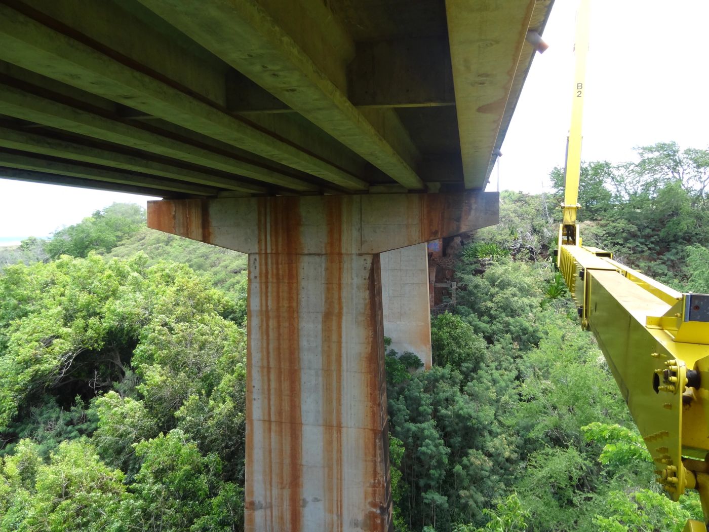 Inspection of a concrete highway bridge